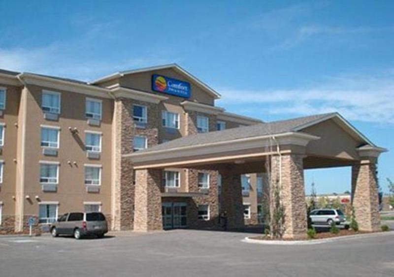 Comfort Inn & Suites Airdrie Exterior foto